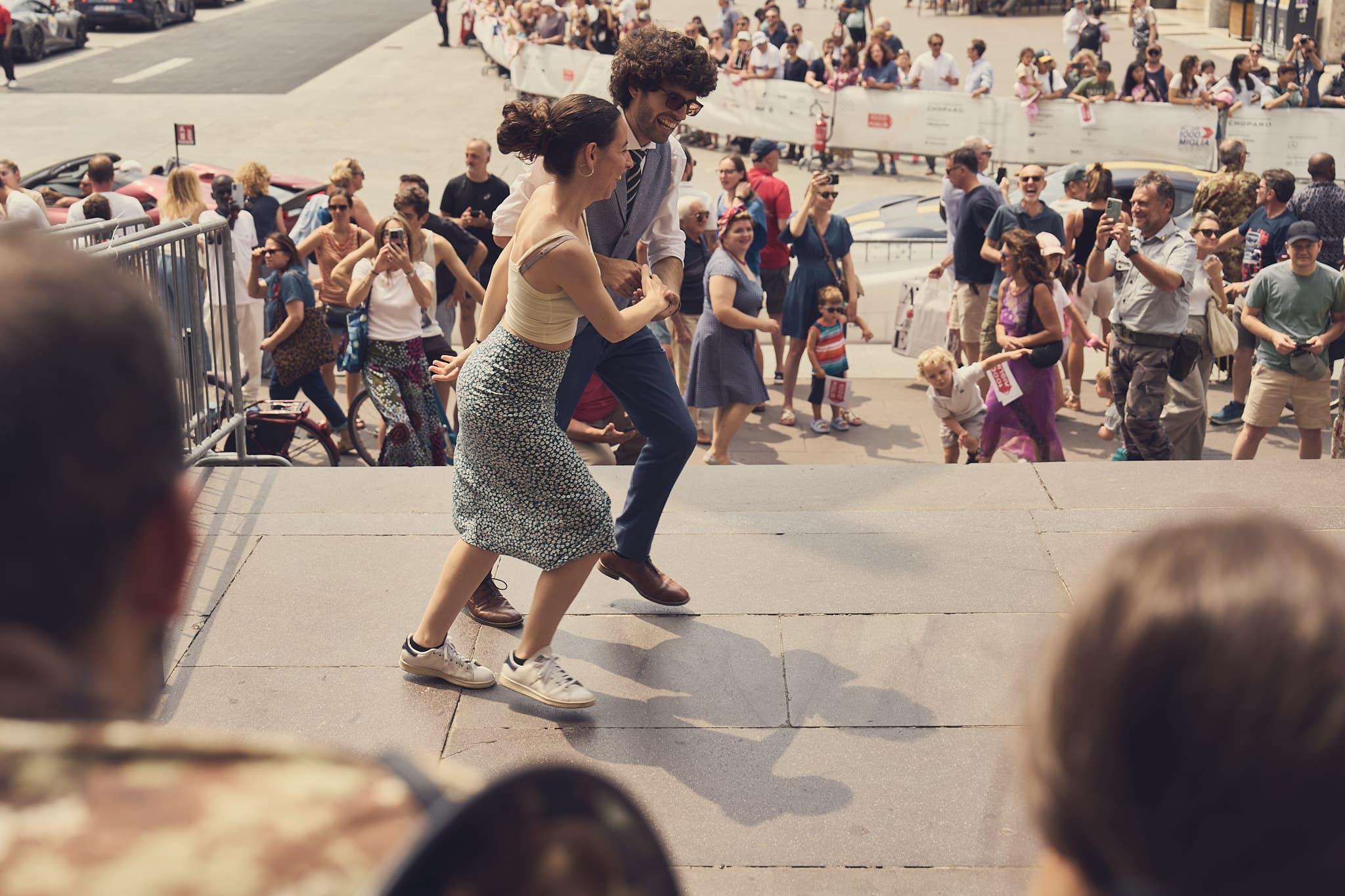 Social dance alla Clap House